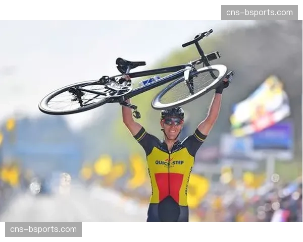 环弗兰德斯路线微调：新增两段砾石路段的战略影响分析